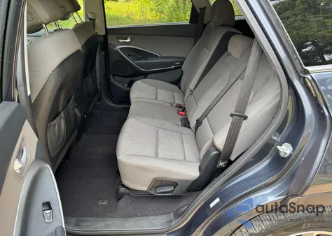 2017 Hyundai Santa Fe Se from USA, damaged, VIN KM8SMDHF6HU219171